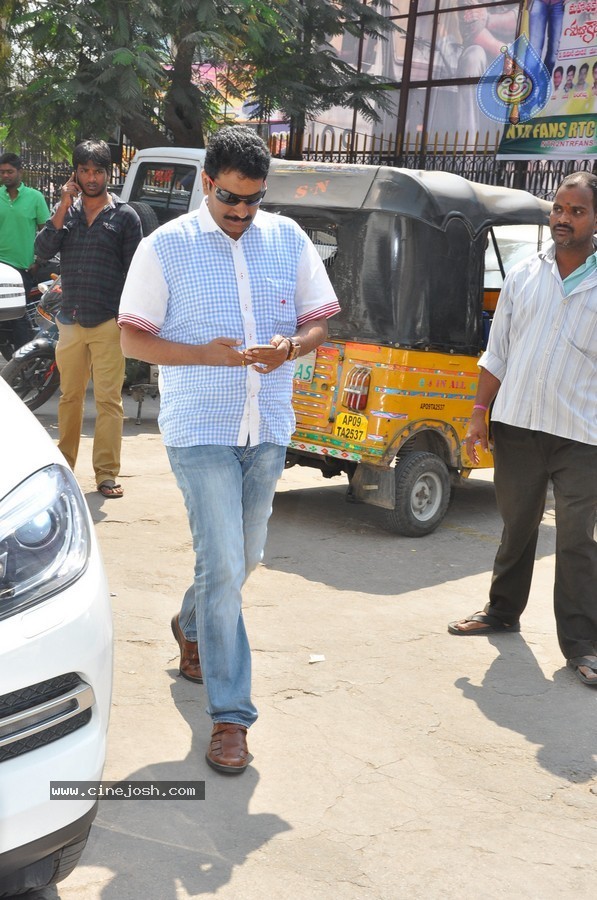 Bandipotu Movie Team at Sandhya Theatre - 45 / 82 photos