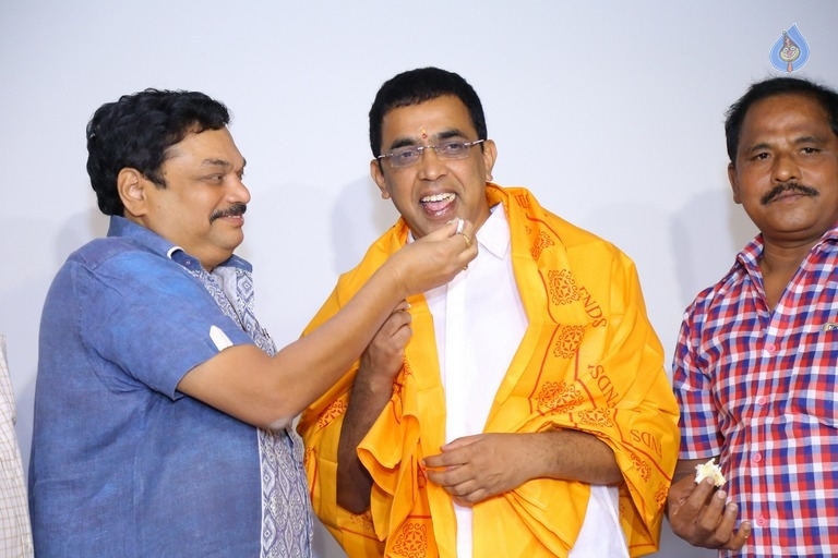 Bekkam Venugopal Birthday Celebrations - 15 / 28 photos