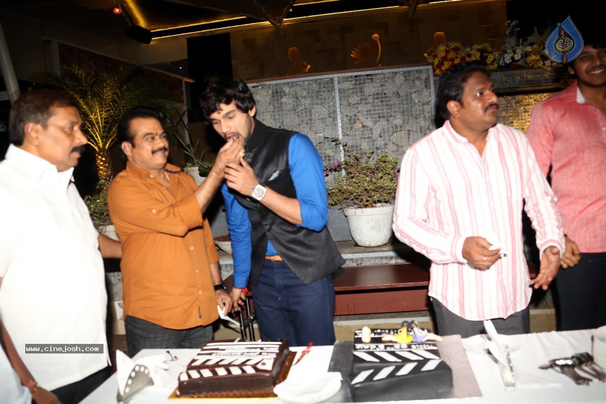 Bellamkonda Srinivas Bday Celebrations - 35 / 43 photos