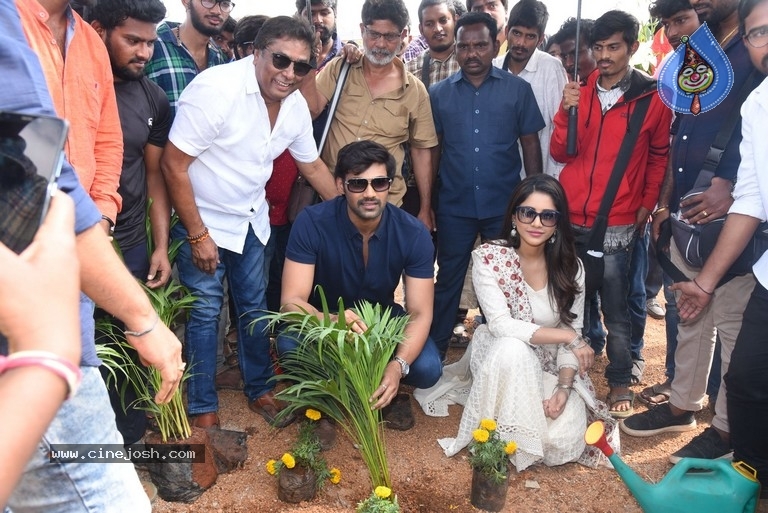 Bellamkonda Srinivas Birthday Celebrations - 3 / 58 photos