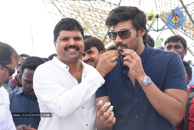 Bellamkonda Srinivas Birthday Celebrations - 23 / 58 photos