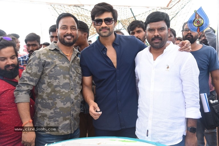 Bellamkonda Srinivas Birthday Celebrations - 32 / 58 photos
