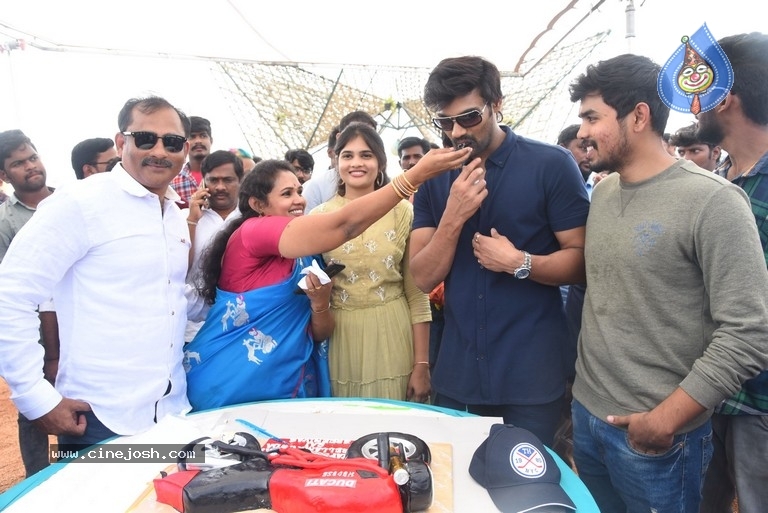 Bellamkonda Srinivas Birthday Celebrations - 39 / 58 photos