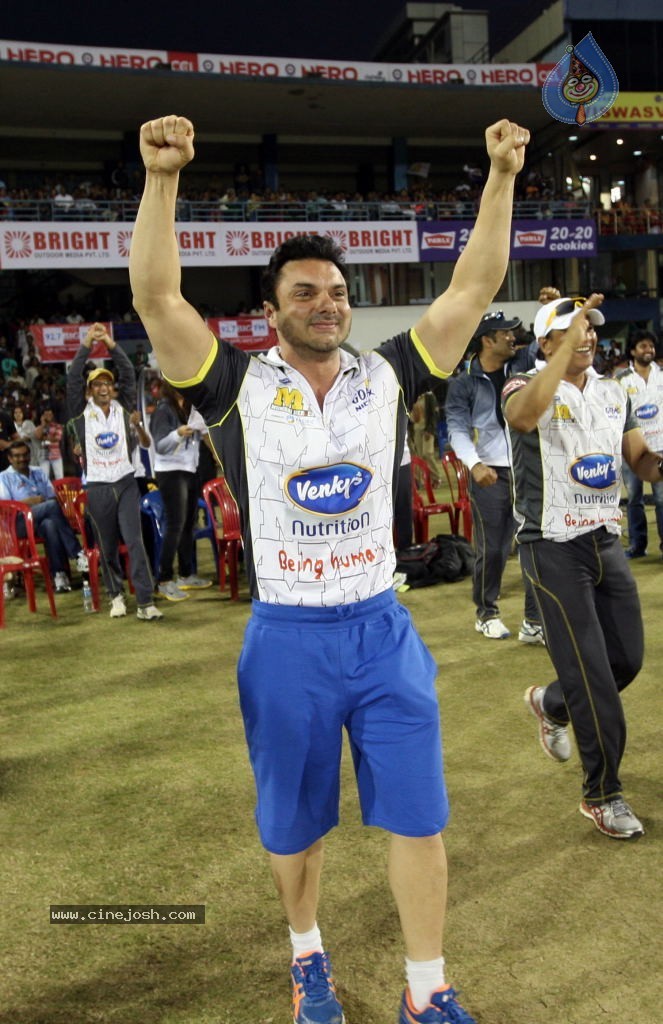 Bengal Tigers Vs Mumbai Heroes Match - 94 / 216 photos