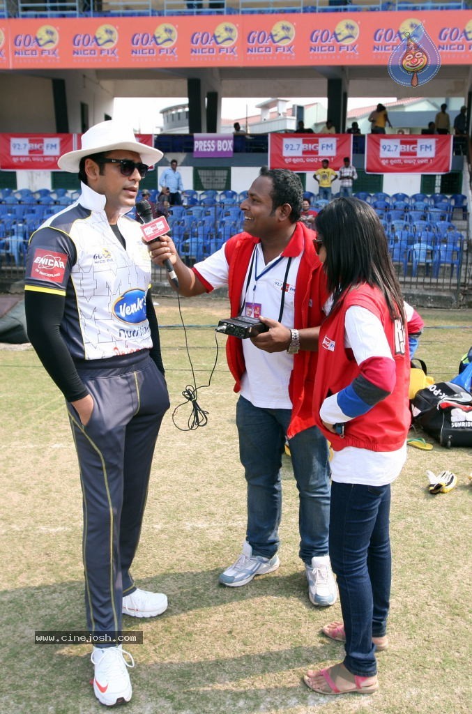 Bengal Tigers Vs Mumbai Heroes Match - 109 / 216 photos