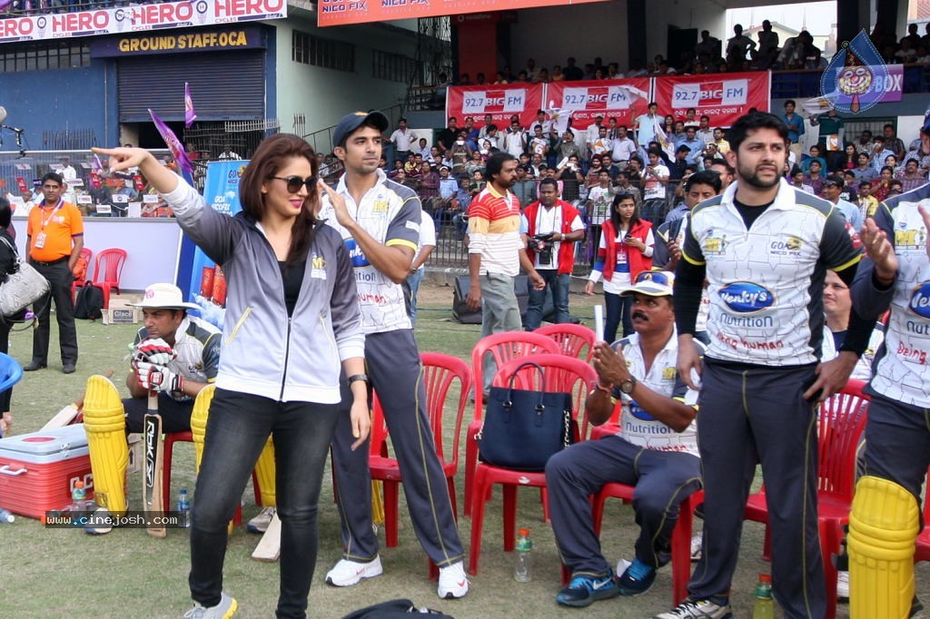 Bengal Tigers Vs Mumbai Heroes Match - 116 / 216 photos