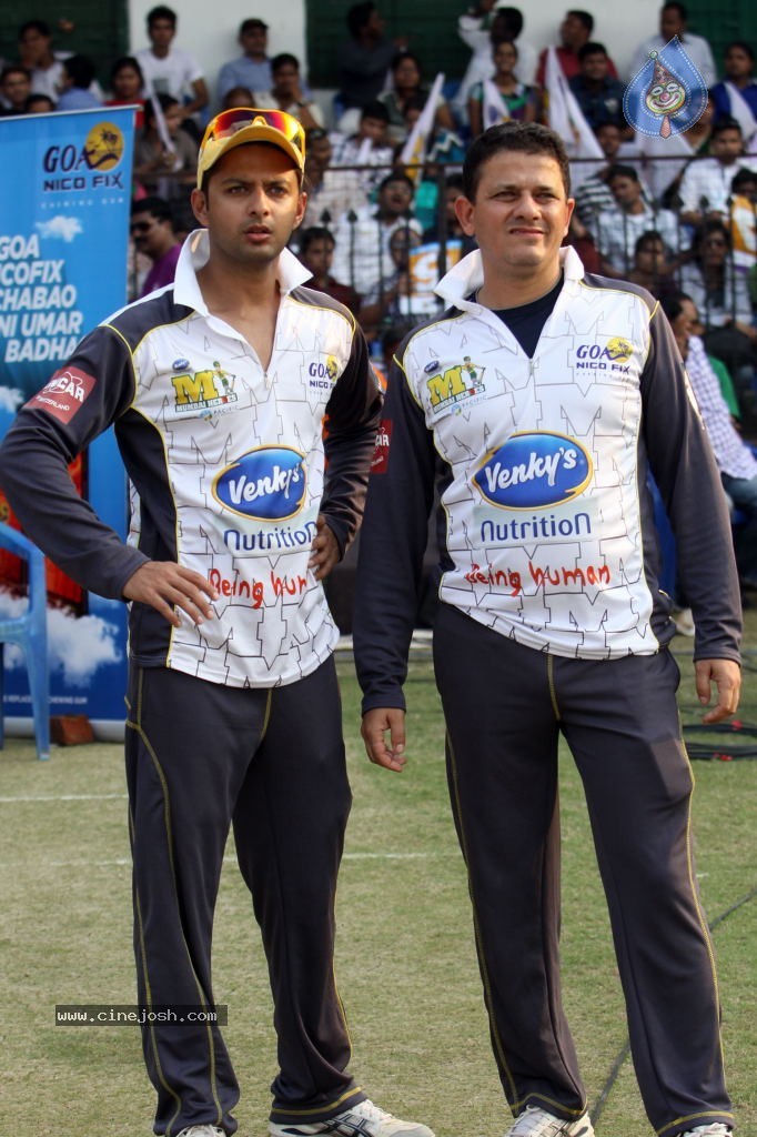 Bengal Tigers Vs Mumbai Heroes Match - 172 / 216 photos