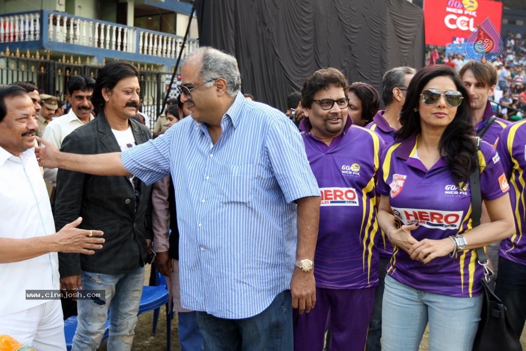 Bengal Tigers Vs Mumbai Heroes Match - 196 / 216 photos