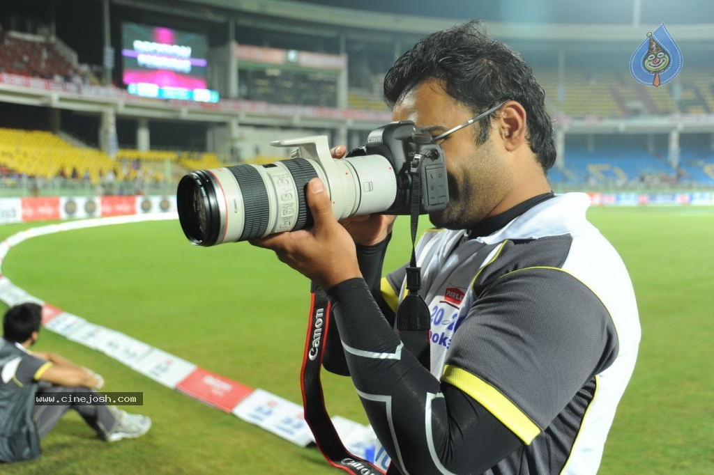 Bengal Tigers Vs Mumbai Heroes Match Photos - 41 / 55 photos