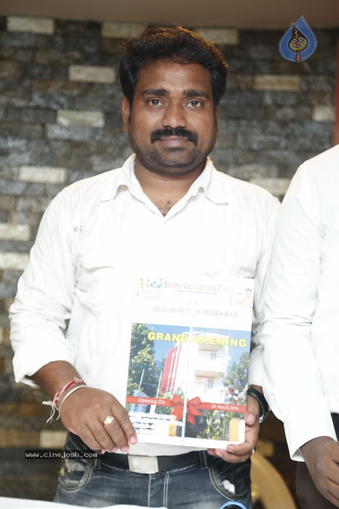 Benze Vaccations Club Press Meet - 5 / 28 photos