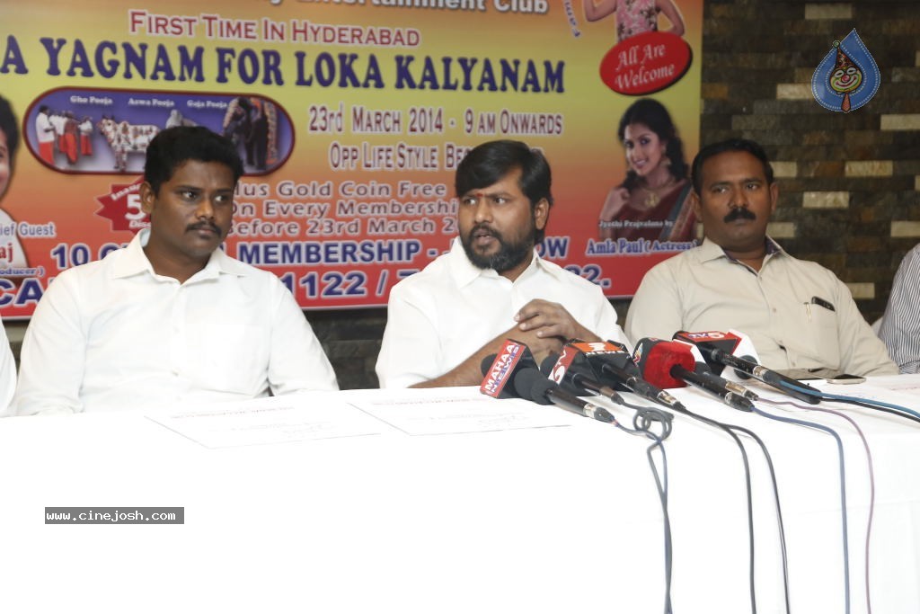 Benze Vaccations Club Press Meet - 17 / 28 photos
