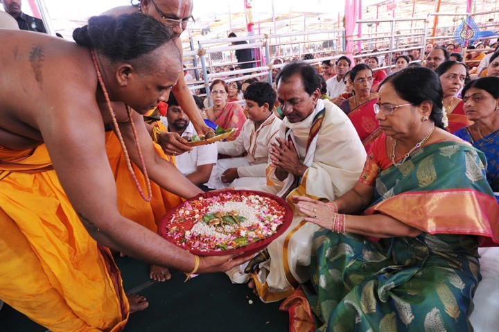 Bhadradri Sri Sita Rama Kalyanam Photos - 17 / 21 photos