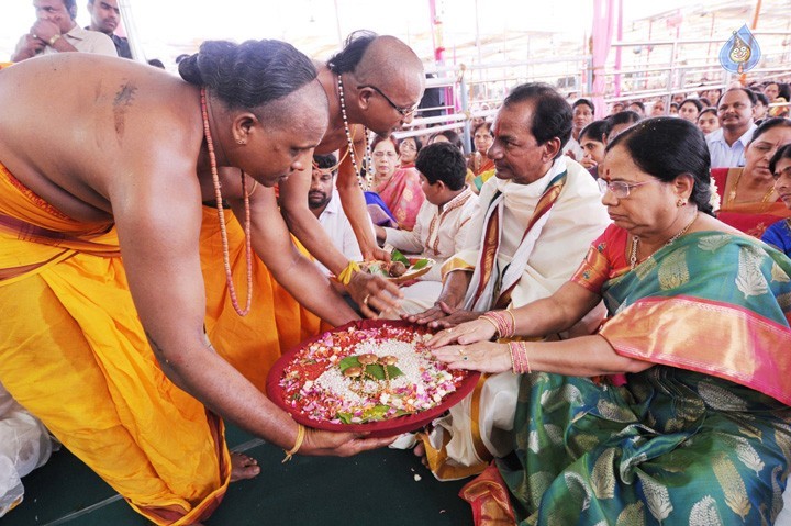 Bhadradri Sri Sita Rama Kalyanam Photos - 18 / 21 photos