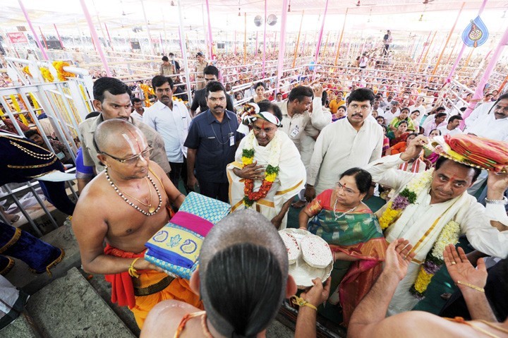 Bhadradri Sri Sita Rama Kalyanam Photos - 19 / 21 photos