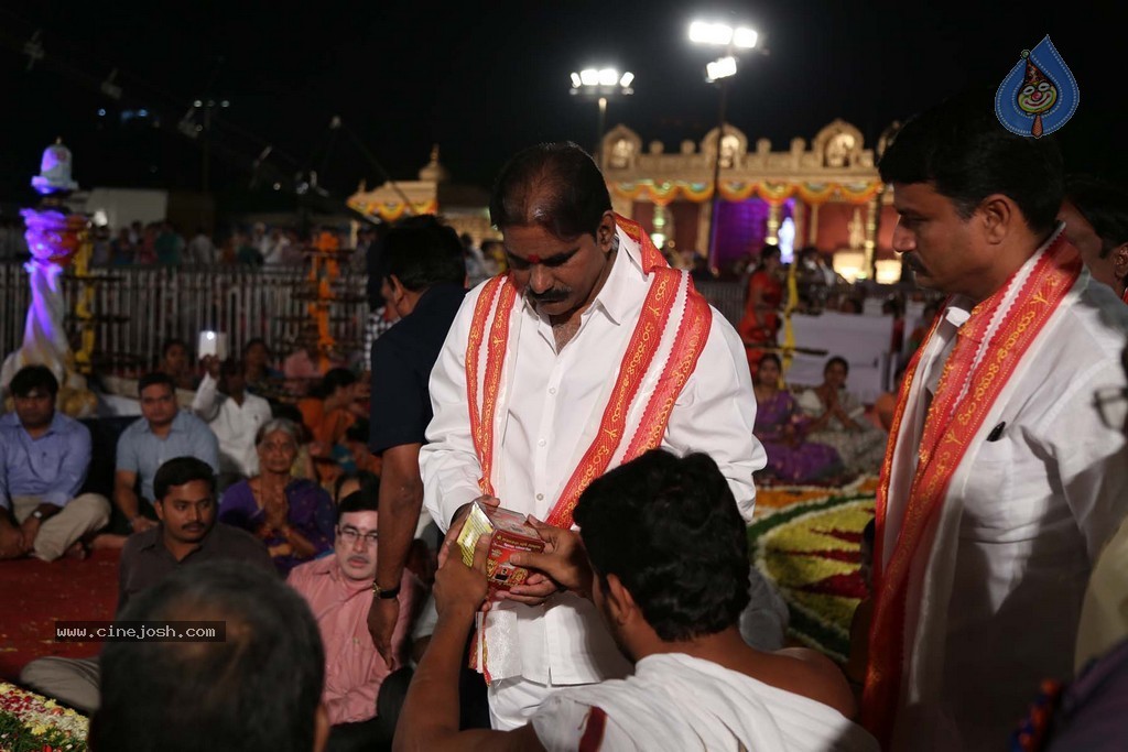 Bhakthi TV Koti Deepothsavam Day 11 - 11 / 99 photos