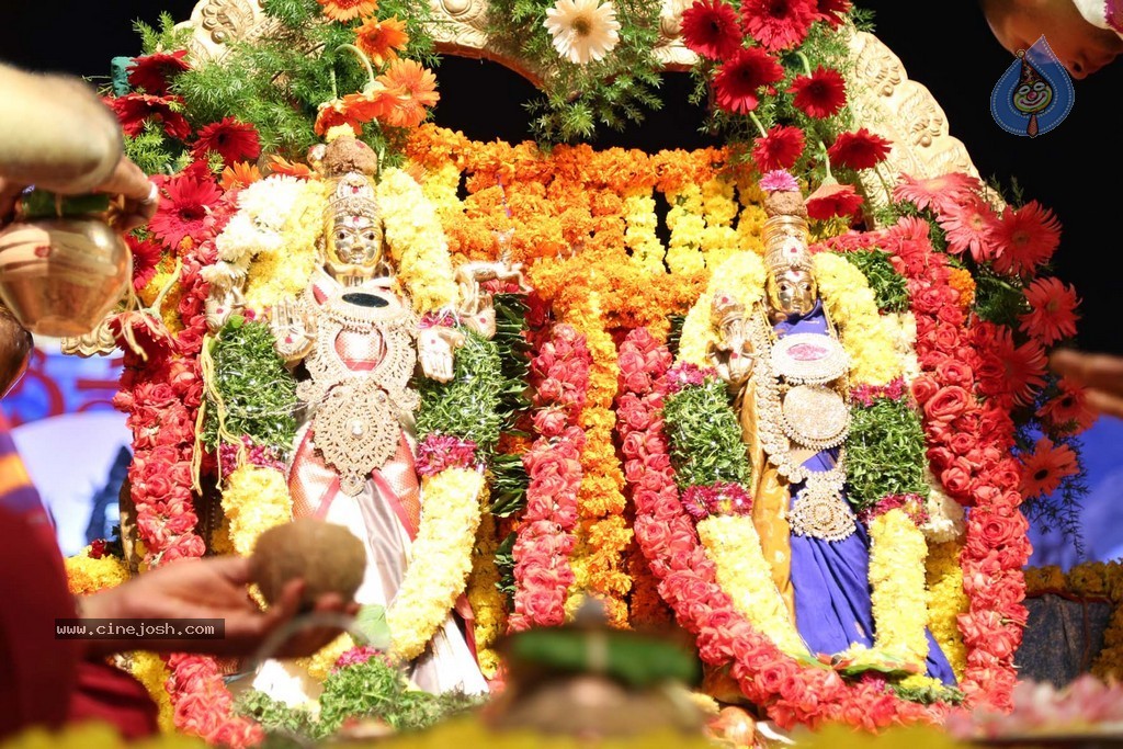 Bhakthi TV Koti Deepothsavam Day 11 - 13 / 99 photos