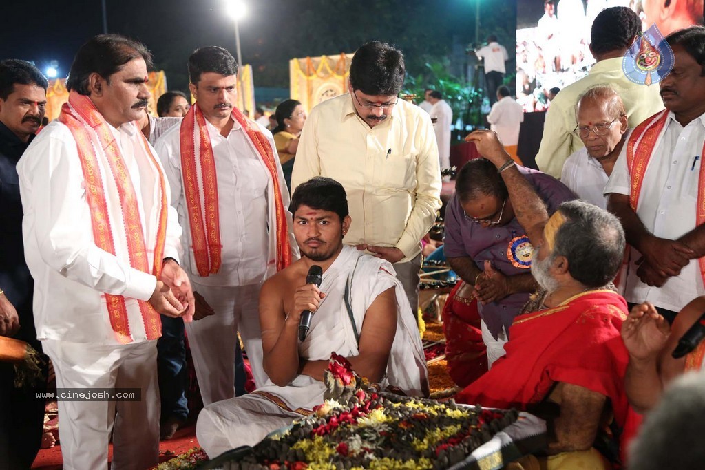 Bhakthi TV Koti Deepothsavam Day 11 - 71 / 99 photos