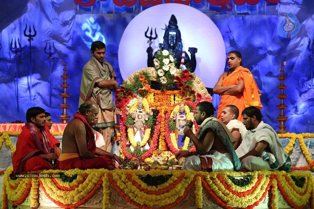 Bhakthi TV Koti Deepothsavam Day 11 - 88 / 99 photos