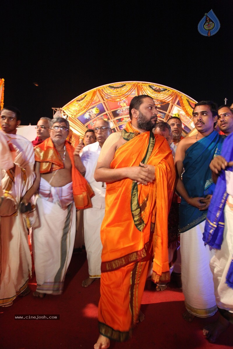 Bhakthi TV Koti Deepothsavam Day 13 - 10 / 62 photos