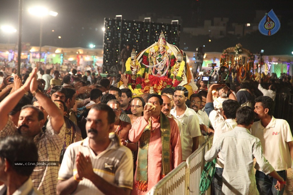 Bhakthi TV Koti Deepothsavam Day 13 - 39 / 62 photos