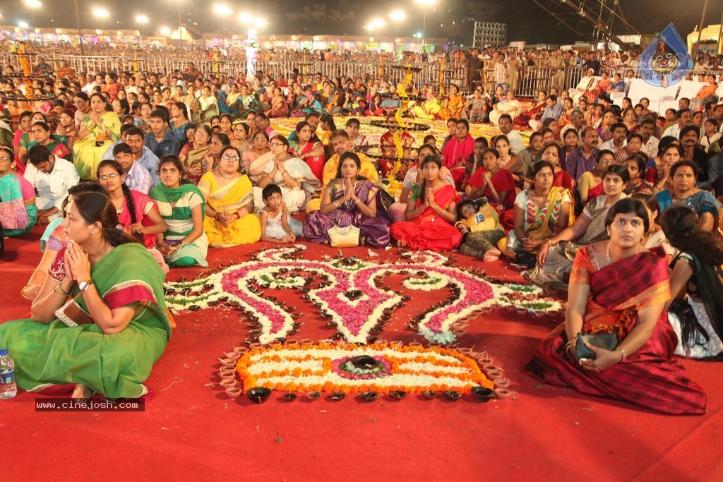 Bhakthi TV Koti Deepothsavam Day 15 - 86 / 148 photos