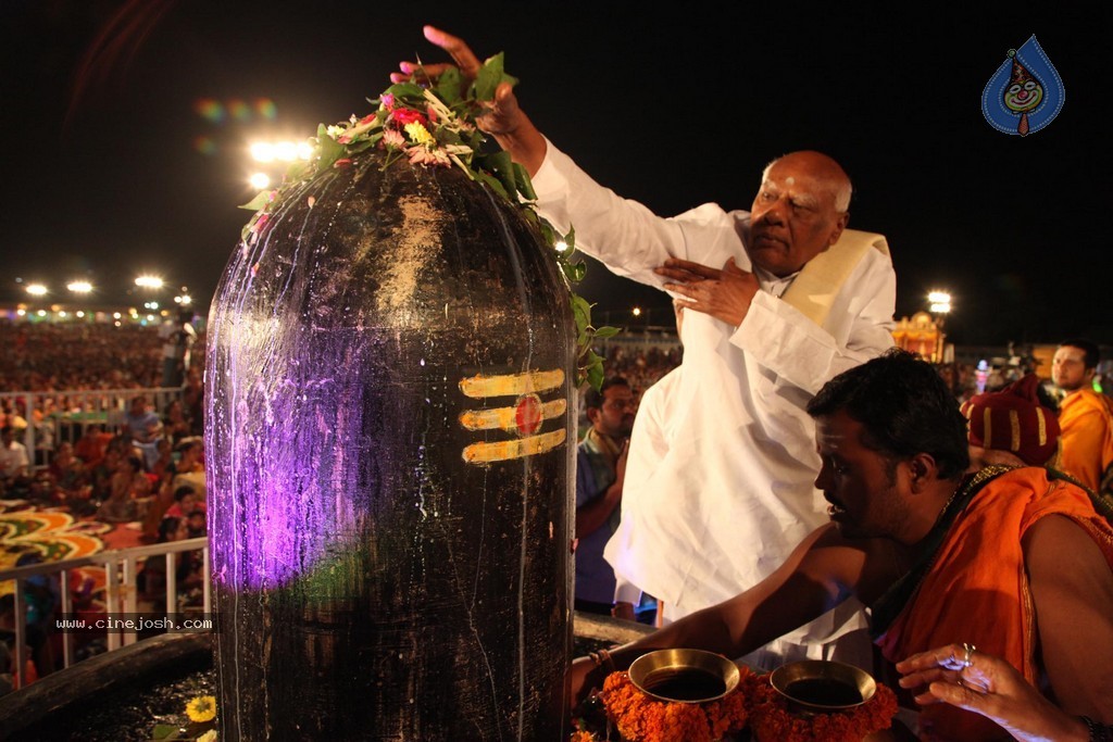 Bhakthi TV Koti Deepothsavam Day 15 - 96 / 148 photos