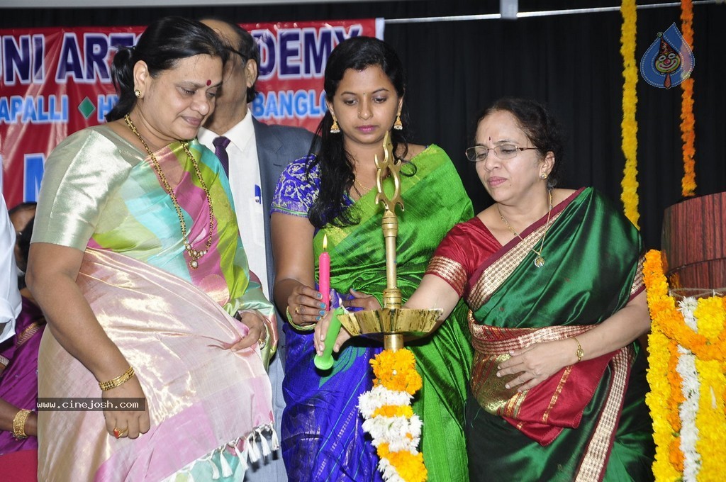 Bharata Muni 27th Film Awards - 58 / 91 photos