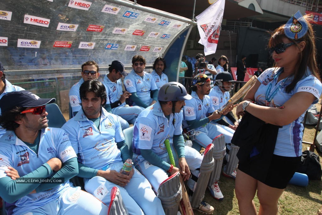 Bhojpuri Dabanggs Vs Bengal Tigers Match Photos  - 57 / 71 photos