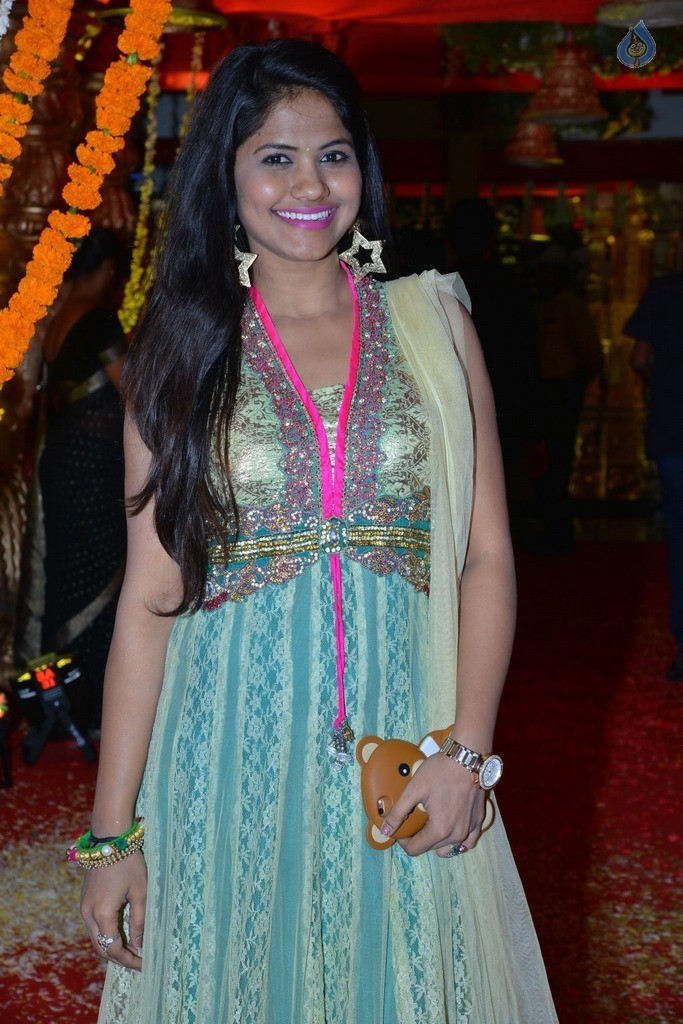 Bhuvan Sagar and Sindhusha Wedding Reception Photos - 25 / 124 photos