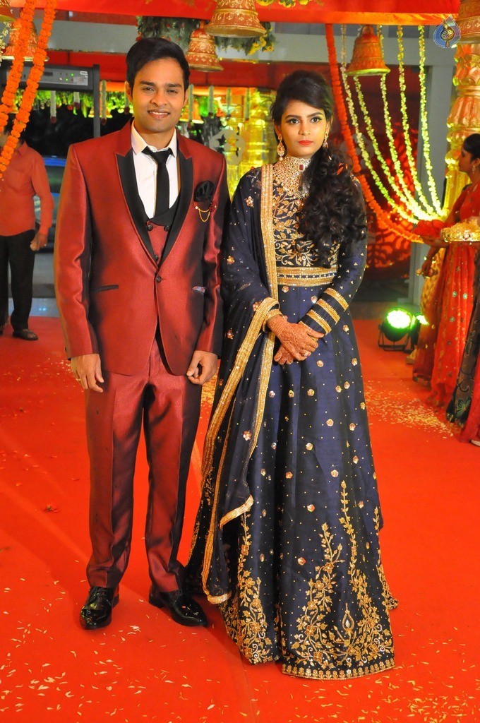 Bhuvan Sagar and Sindhusha Wedding Reception Photos - 90 / 124 photos