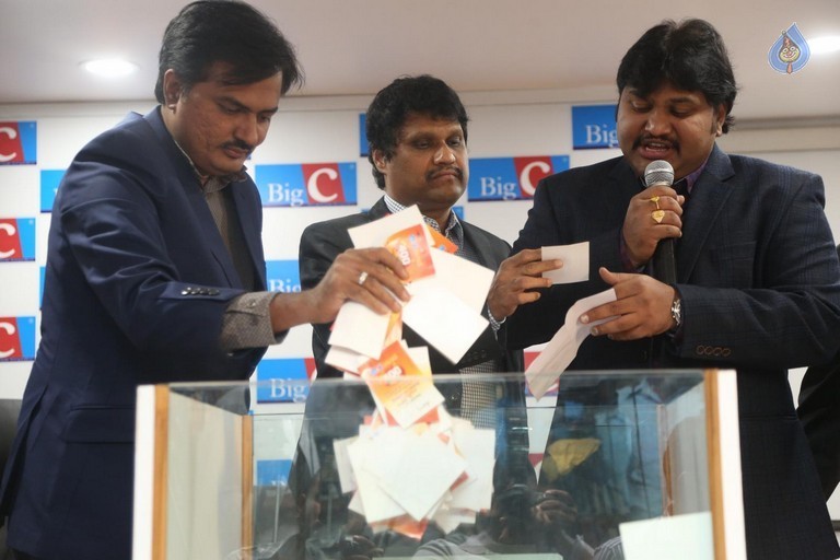 Big C 4th Week Lucky Draw - 14 / 21 photos
