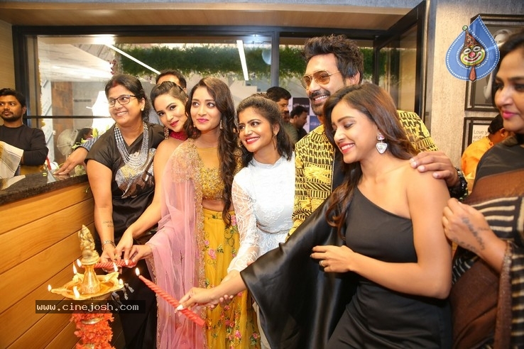 Bigg Boss Celebs at Salon Hair Crush Launch - 11 / 50 photos