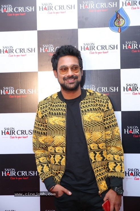 Bigg Boss Celebs at Salon Hair Crush Launch - 24 / 50 photos