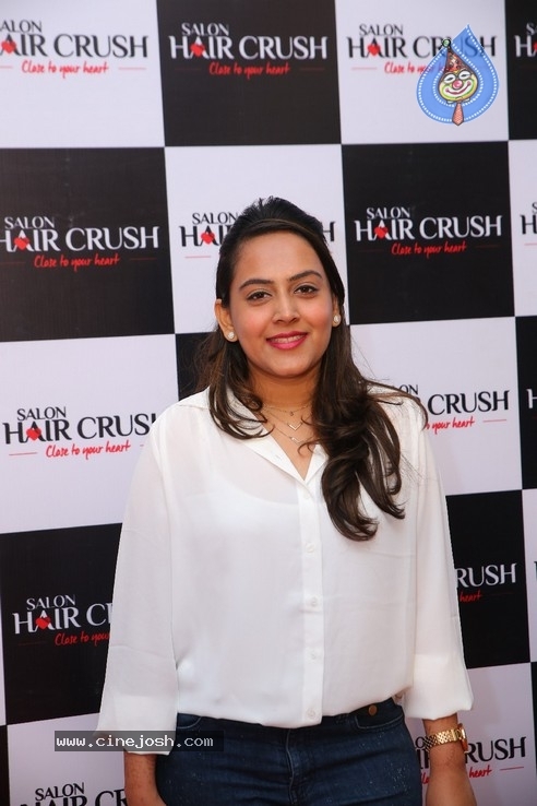 Bigg Boss Celebs at Salon Hair Crush Launch - 29 / 50 photos