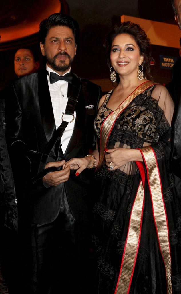 Bolly Celebs at IIFA Awards 2013 - 2 / 58 photos