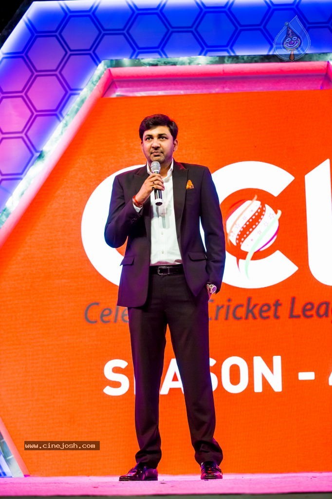Bolly n South Celebs at CCL Season 4 Launch 02 - 1 / 152 photos
