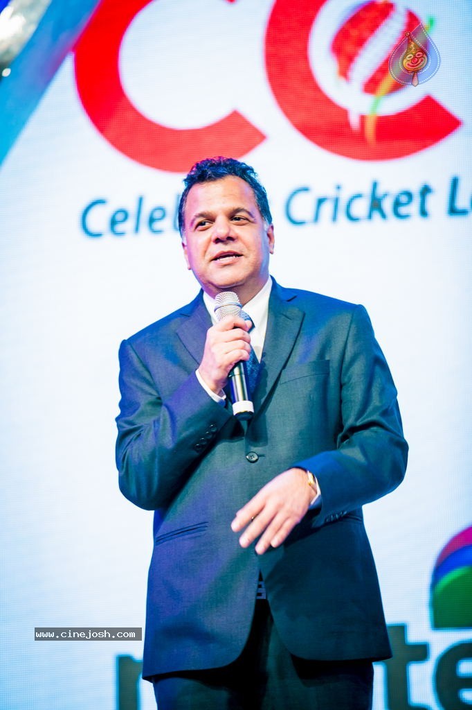 Bolly n South Celebs at CCL Season 4 Launch 02 - 34 / 152 photos