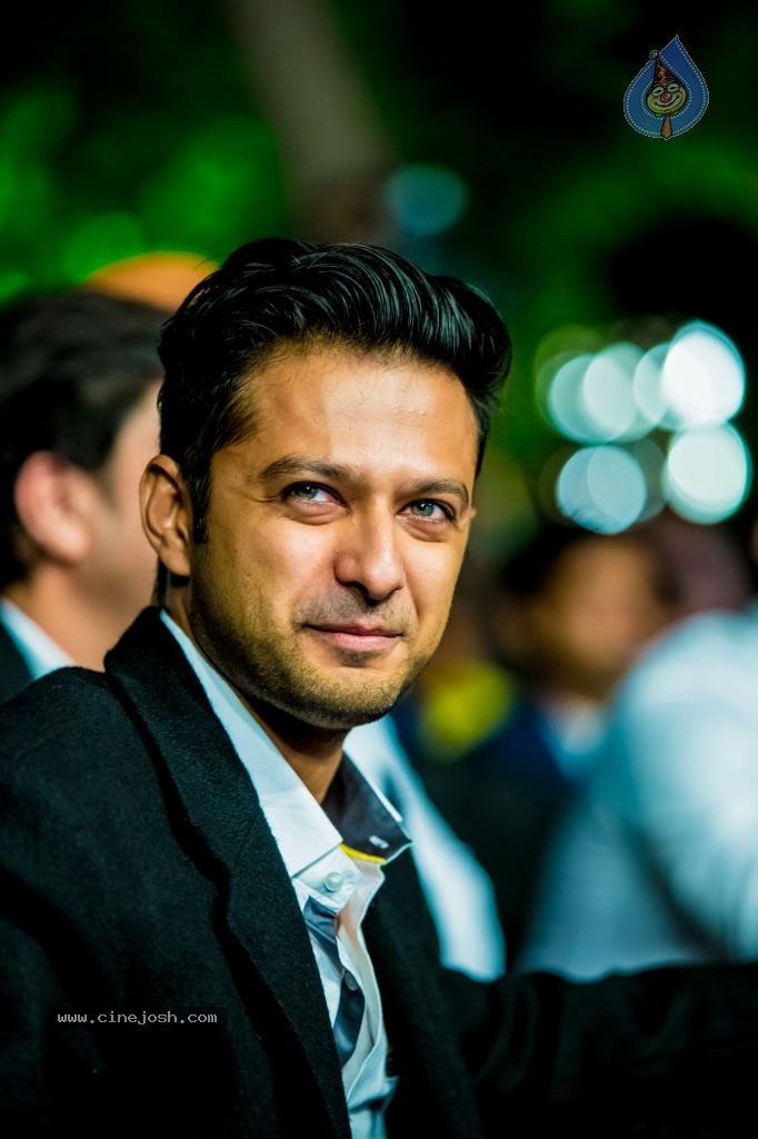 Bolly n South Celebs at CCL Season 4 Launch 02 - 65 / 152 photos