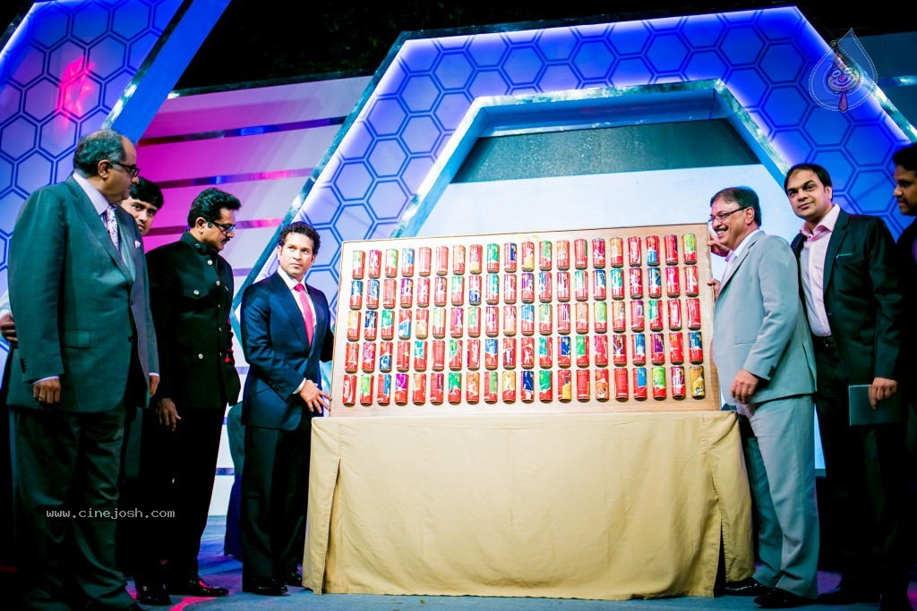 Bolly n South Celebs at CCL Season 4 Launch 02 - 94 / 152 photos