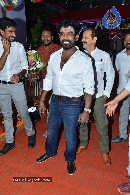 Boyapati Srinu Brother Daughter Tejaswini Weds Midhun Photos - 13 / 51 photos