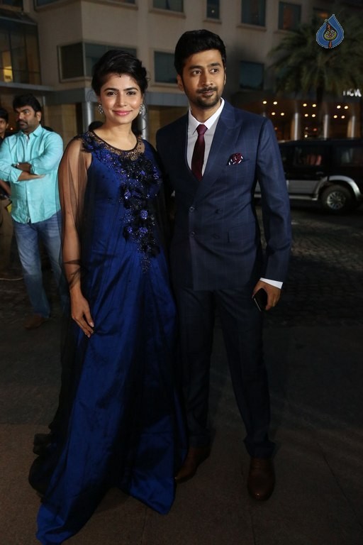 Britannia Filmfare Awards 2016 Photos 1 - 18 / 42 photos