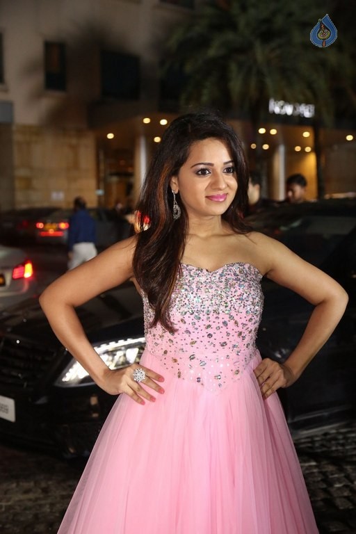 Britannia Filmfare Awards 2016 Photos 1 - 32 / 42 photos
