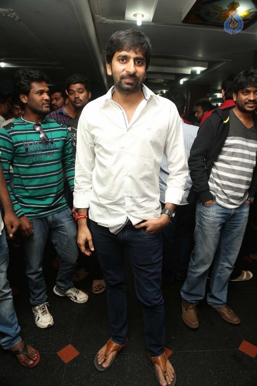 Bruce Lee Premiere  Show at Sreeramulu Theatre - 7 / 76 photos
