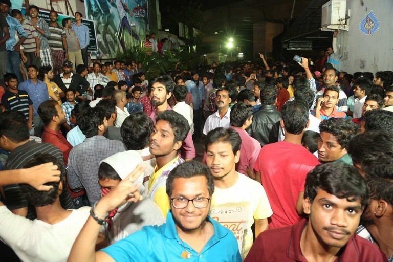 Bruce Lee Premiere  Show at Sreeramulu Theatre - 34 / 76 photos