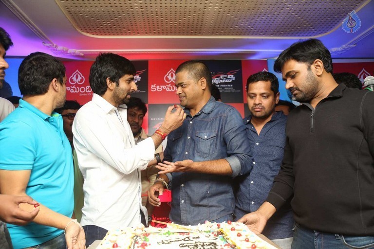 Bruce Lee Premiere  Show at Sreeramulu Theatre - 62 / 76 photos