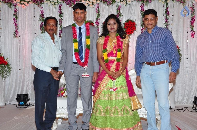 Cameraman Navakanth Son Sumanth Wedding Reception - 9 / 134 photos