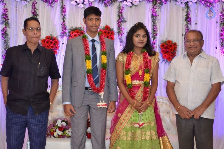 Cameraman Navakanth Son Sumanth Wedding Reception - 10 / 134 photos