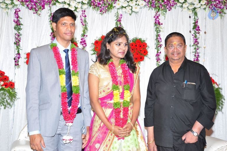Cameraman Navakanth Son Sumanth Wedding Reception - 55 / 134 photos