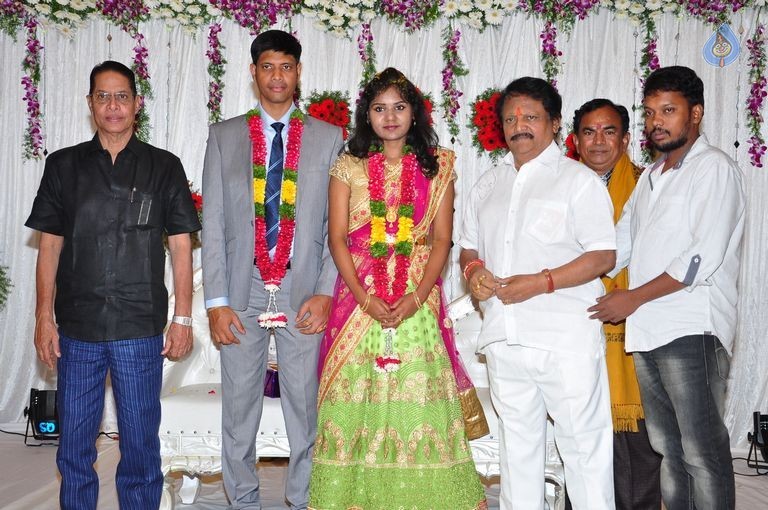 Cameraman Navakanth Son Sumanth Wedding Reception - 90 / 134 photos