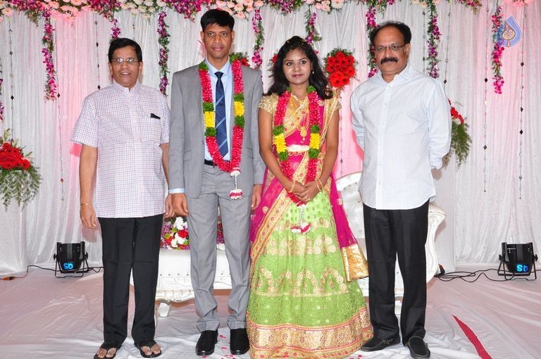 Cameraman Navakanth Son Sumanth Wedding Reception - 93 / 134 photos